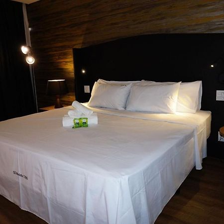 Cantinn Qs17 Suite De Luxo Com Cama King Size Goiania Exterior photo